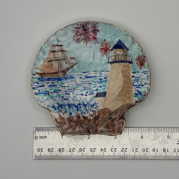 Handmade Coastal Celebration Lighthouse Hand painted on Real Scallop Shell - Picture 2 of 5